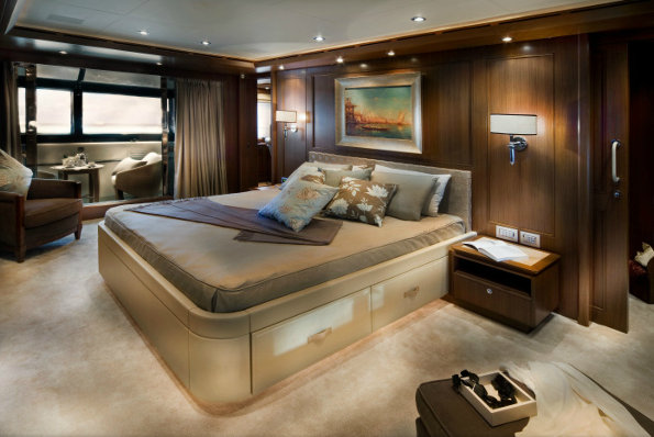 EVIVA Yacht - Owners Suite