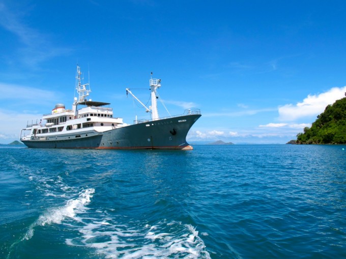 Expedition yacht SALILA