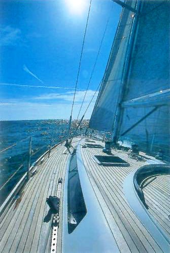 FARBAY - ForeDeck Shot