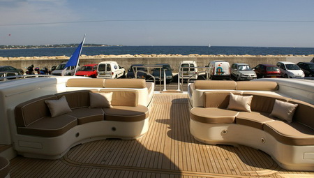 GAGAGRIS - Aft Deck