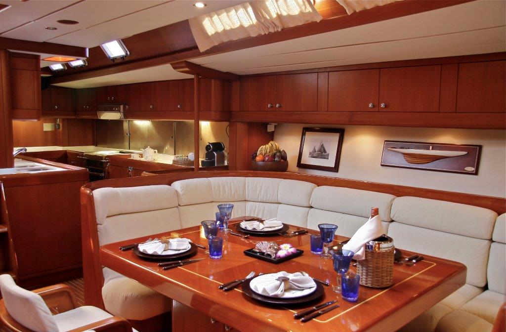 Luxury charter yacht Aspiration - Dining