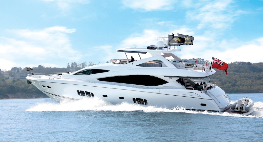 Luxury motor yacht VEUVE