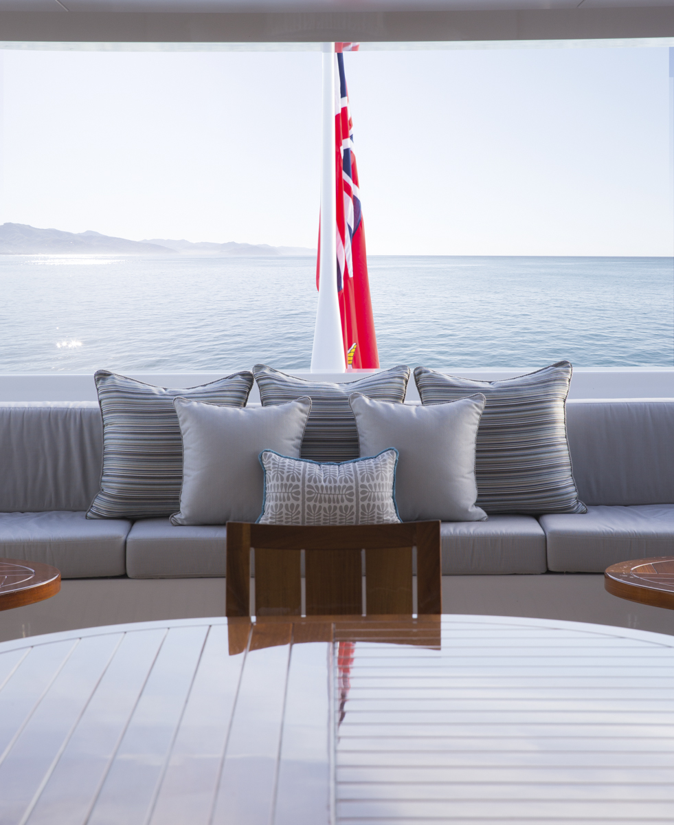 Luxury super yacht TURQUOISE - Deck Detail