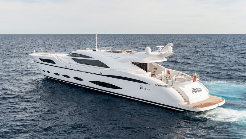 Luxury yacht FAST & FURIOUS