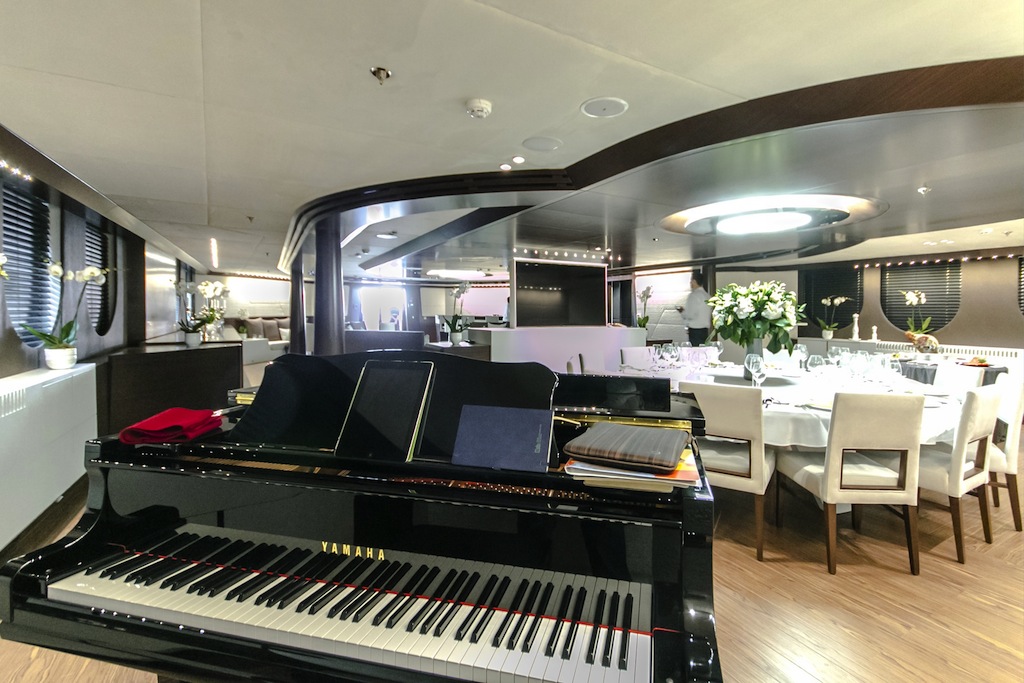 Luxury yacht KATINA - grand piano