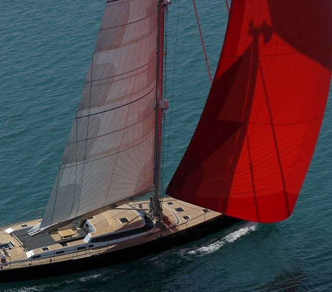 Luxury yacht Xnoi under sail