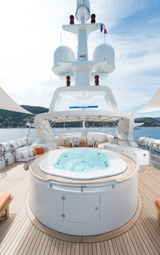 MY BLUE VISION - Sundeck with Jacuzzi