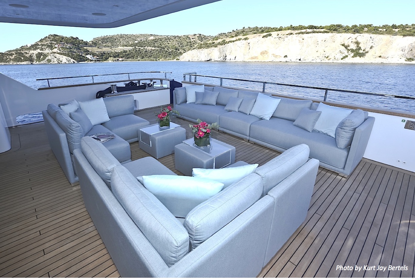 MY OURANOS - Aft deck