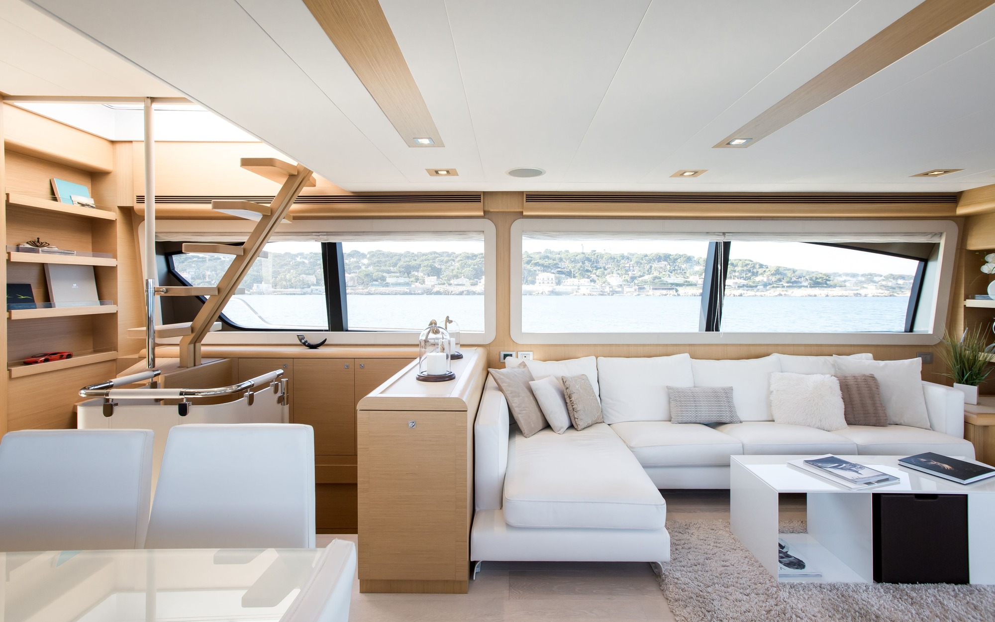 Motor Yacht IGELE - Salon view starboard