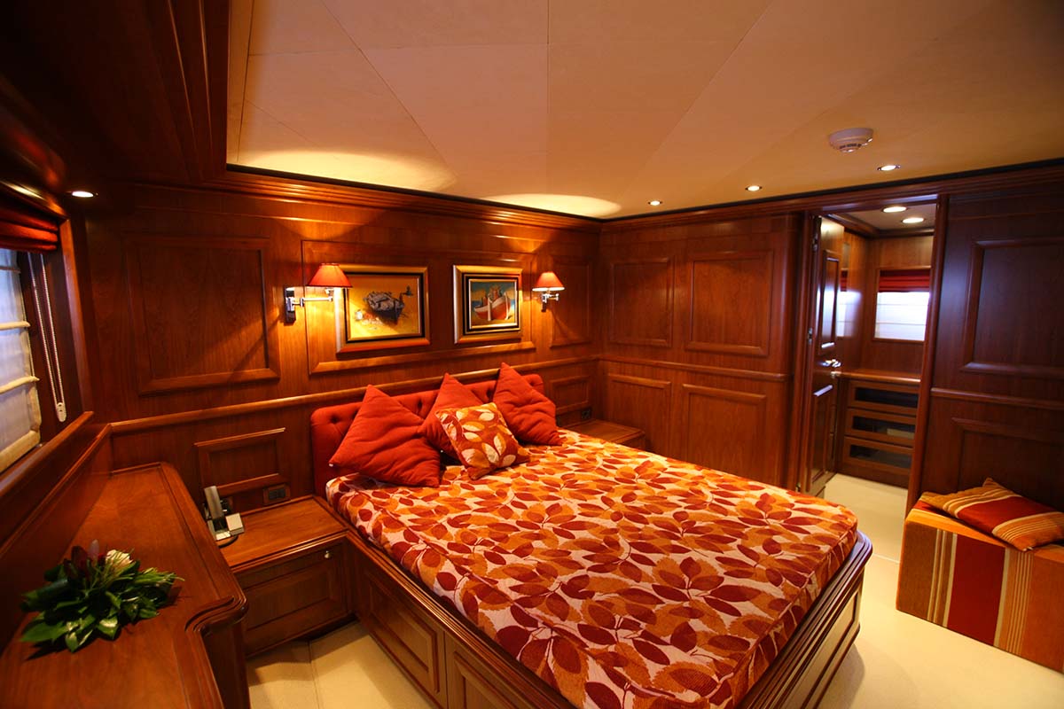 Motor Yacht KLOBUK - Master cabin 2