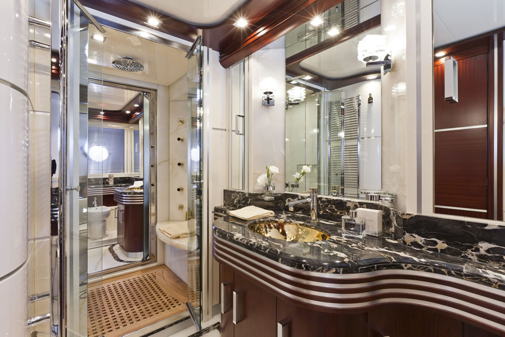 Motor Yacht NASEEM -  Master Bathroom