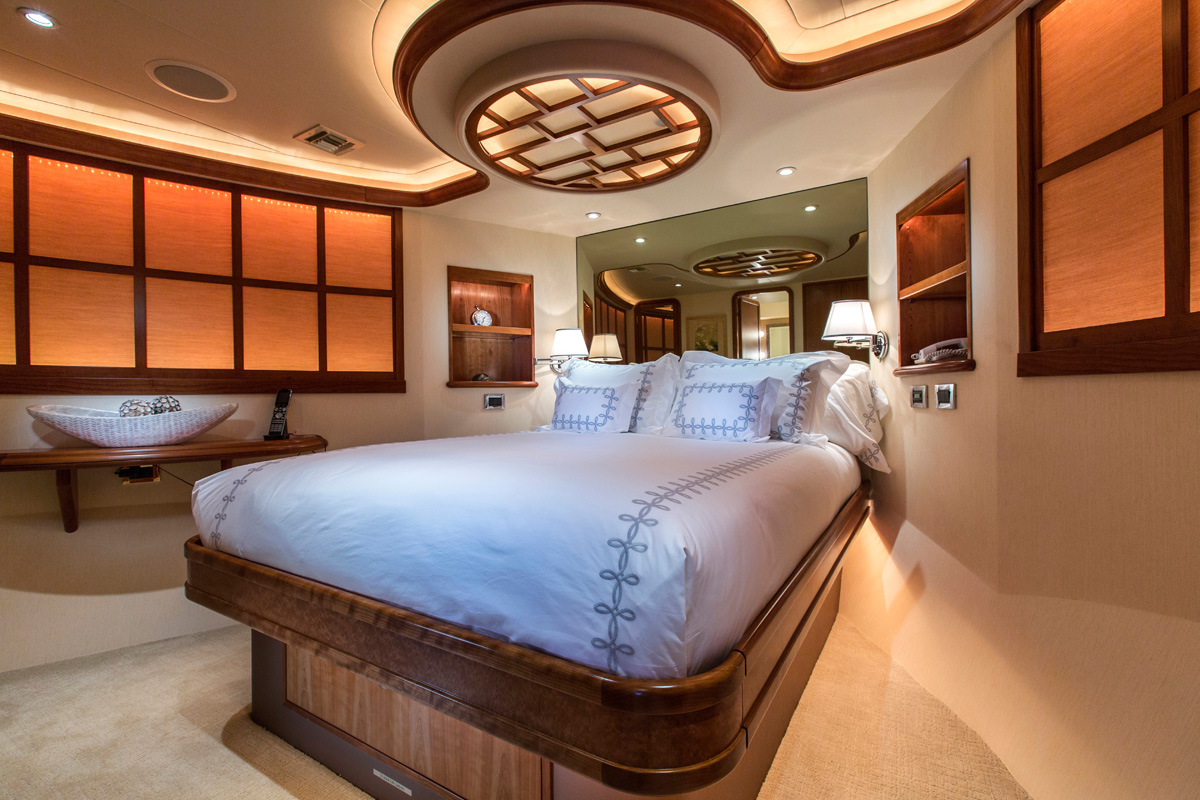 Motor Yacht OASIS - VIP cabin