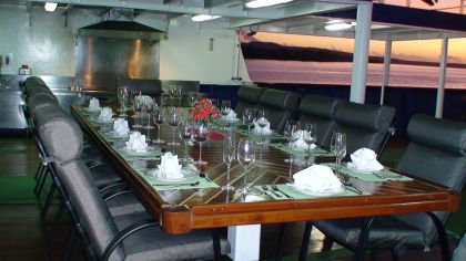 Motor Yacht SARSEN - Outside Dining with BBQ facilities
