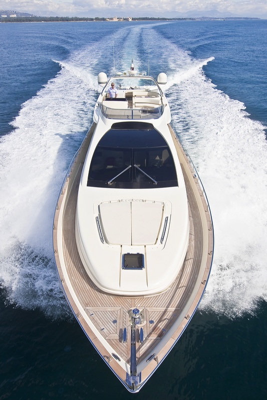 Motor Yacht Stinray M -  From Above