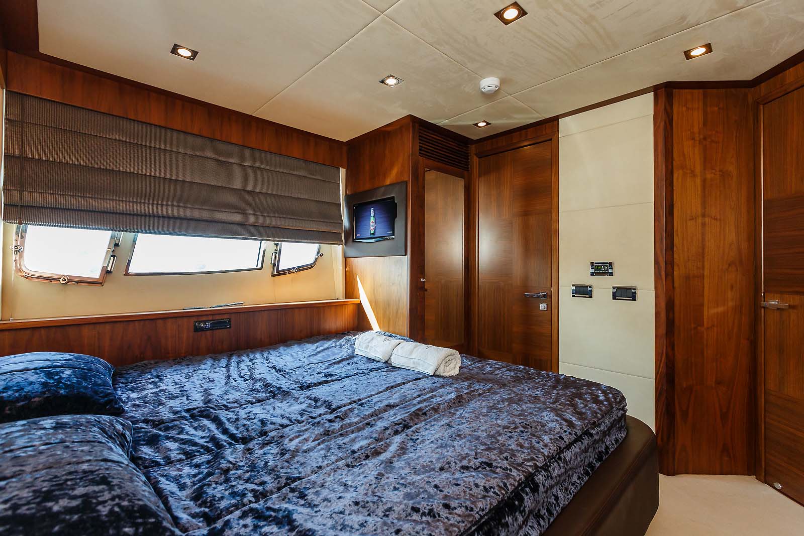Motor Yacht THE BEST WAY - Duest cabin