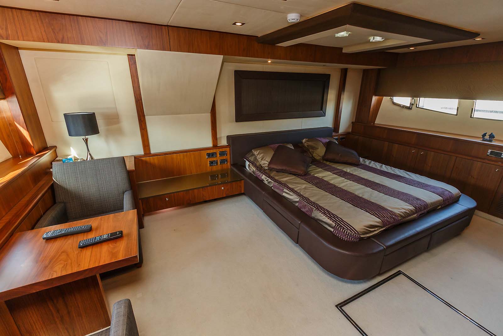 Motor Yacht THE BEST WAY - Master cabin