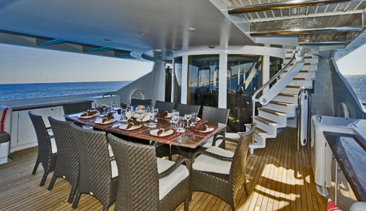 Motor Yacht Triumphant Lady - Upper deck dining