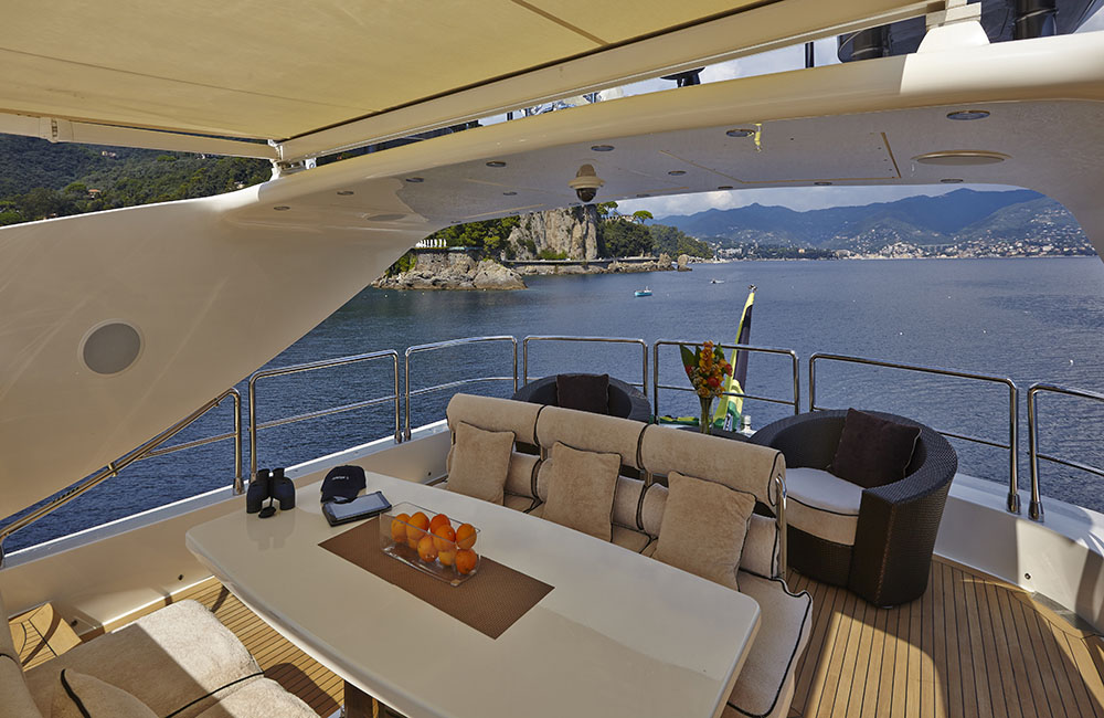 Motor yacht ANTELOPE III - Sundeck dining