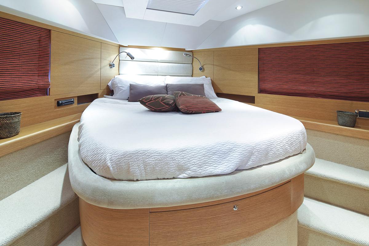 Motor yacht ARWEN - VIP cabin forward