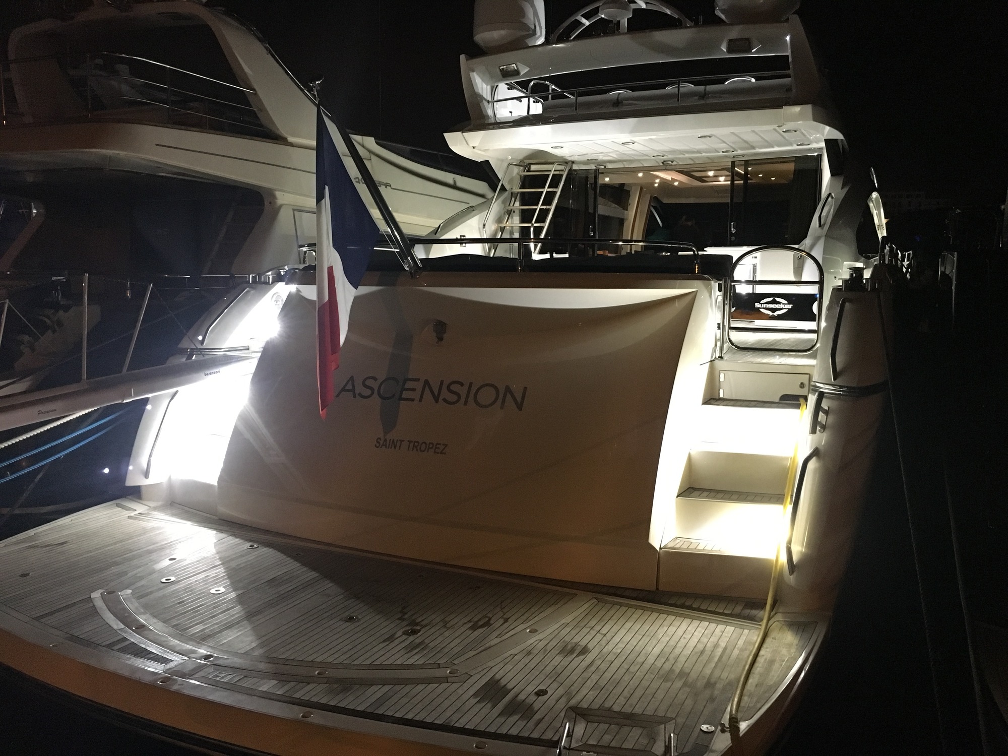 Motor yacht ASCENSION -  011