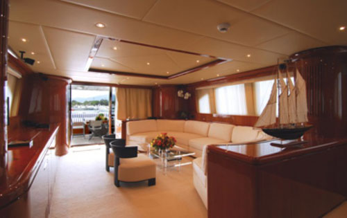 Motor yacht BONITO -  Main Salon