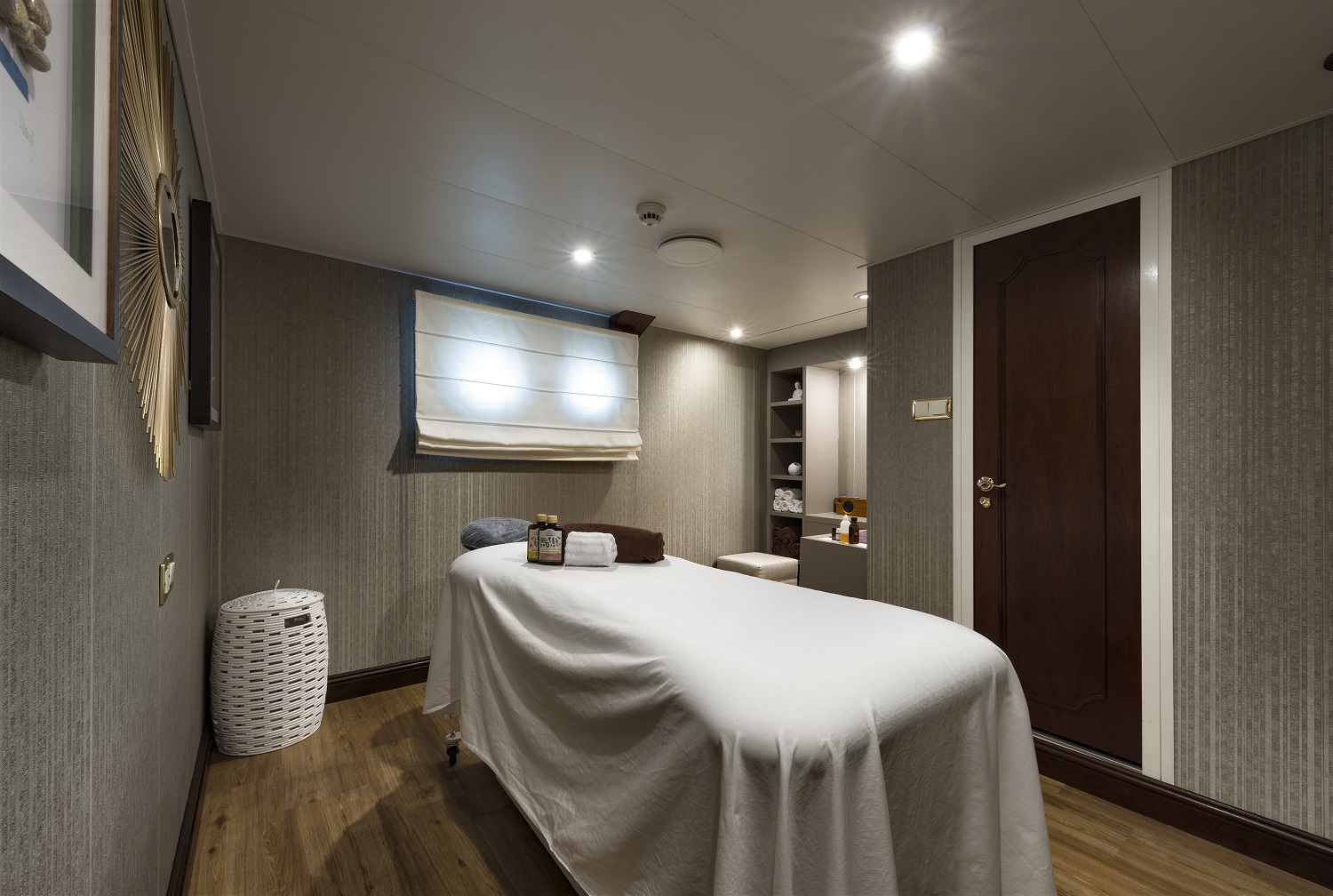 Motor yacht CHAKRA - Massage room