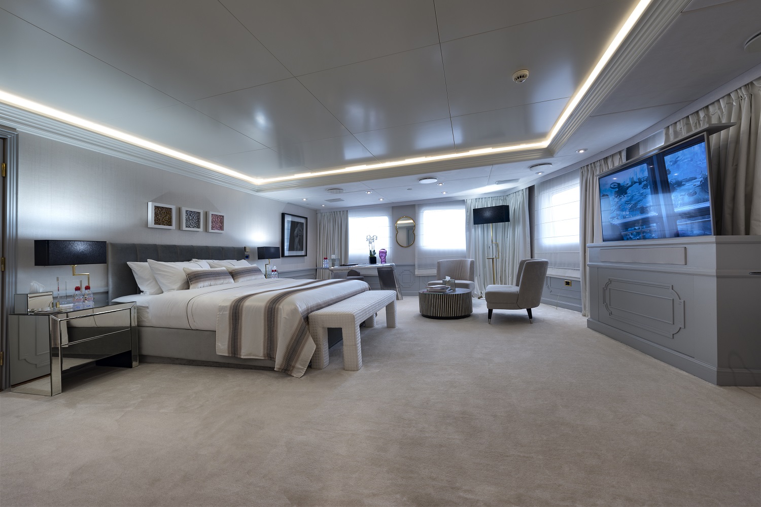 Motor yacht CHAKRA - VIP cabin