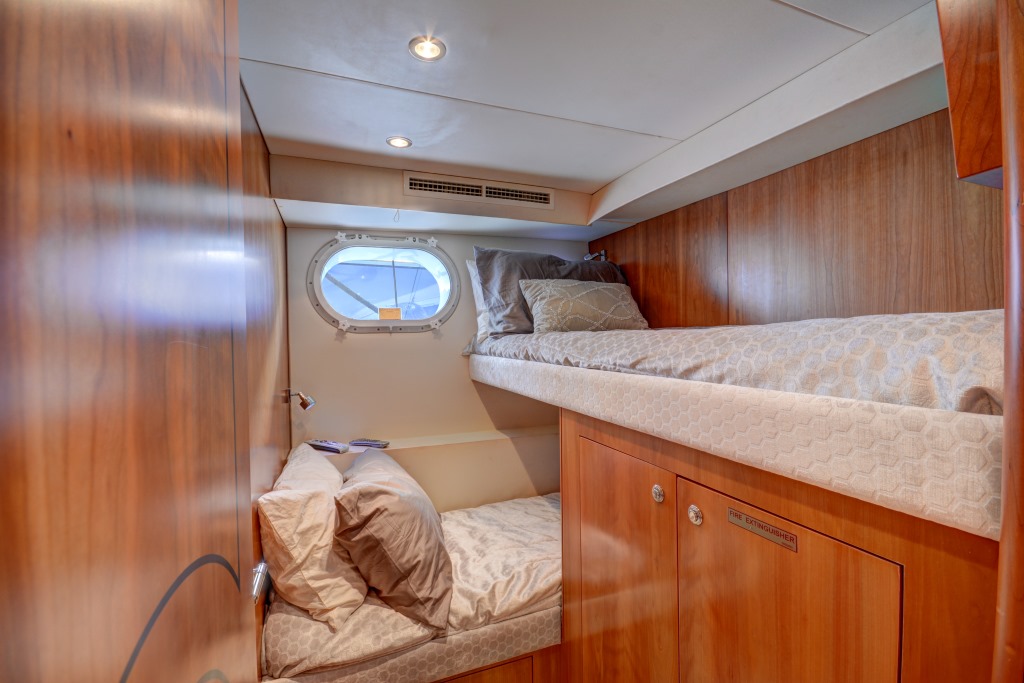 Motor yacht CRESCENDO - Bunk cabin