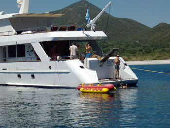 Motor yacht ELENA - Swim platform