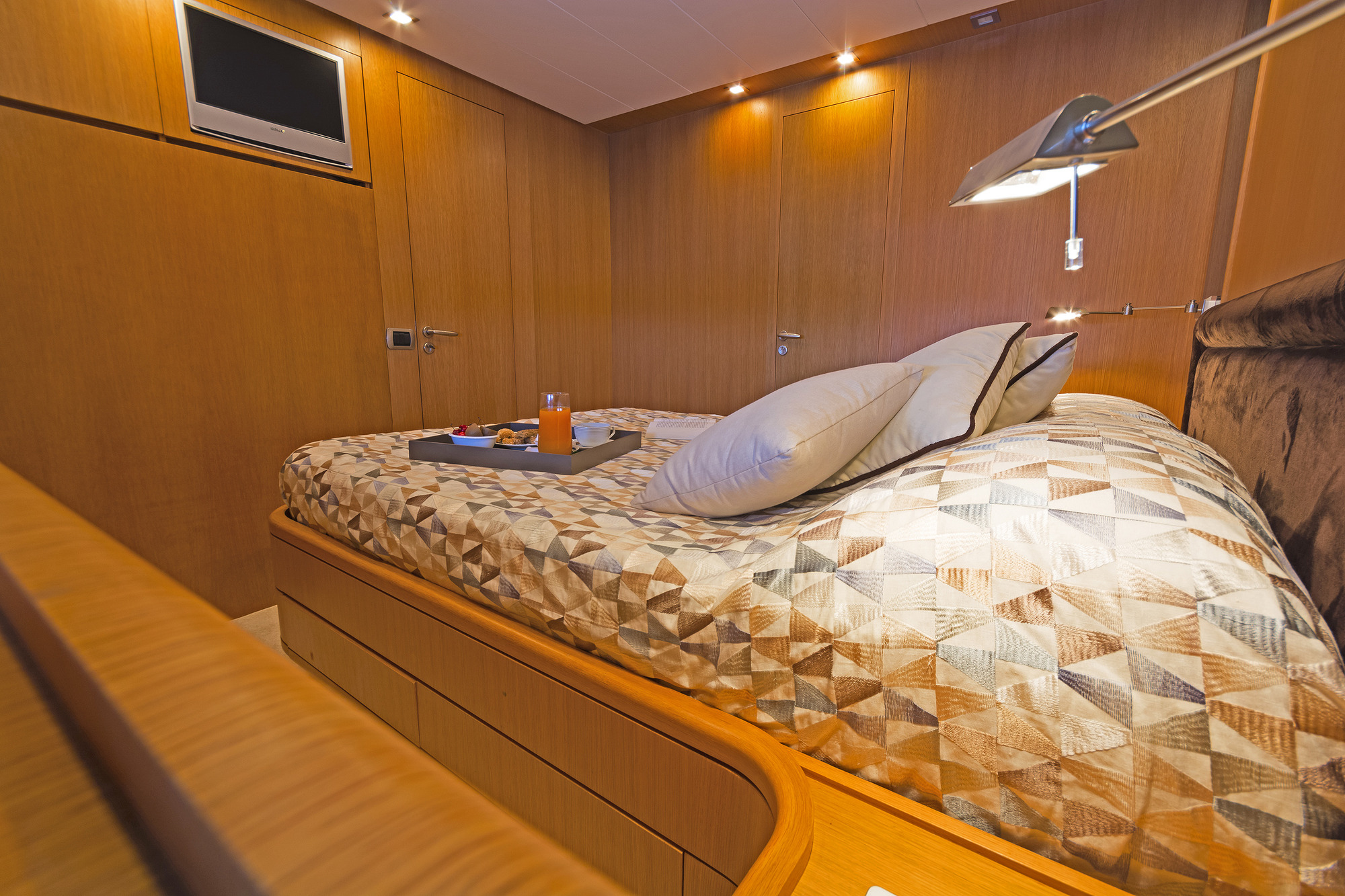 Motor yacht FOS - Guest cabin