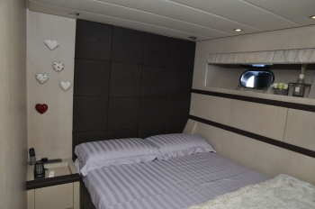 Motor yacht IROCK -  VIP Cabin