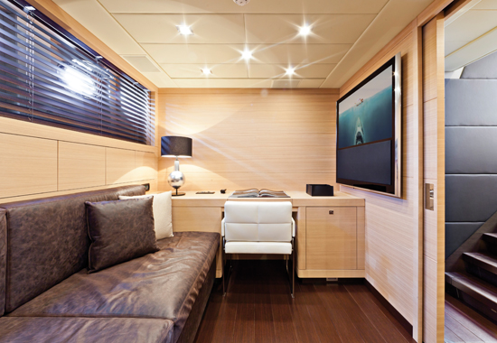Motor yacht KAWAI -  Relaxing Cabin