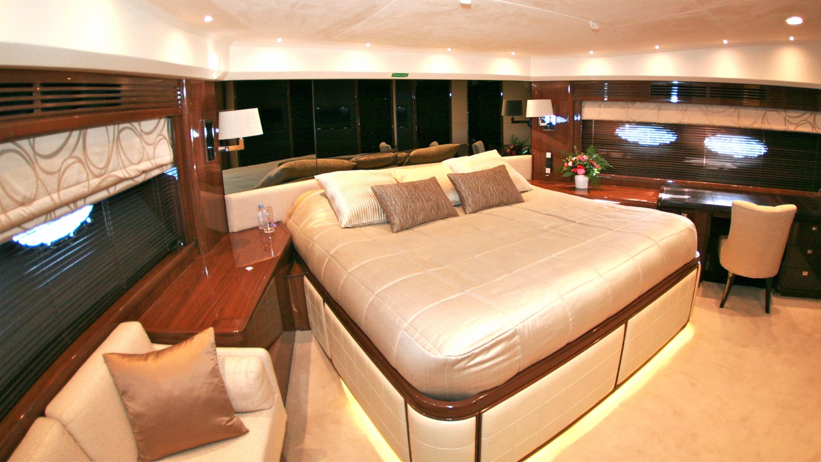 Motor yacht LADY BEATRICE - VIP Cabin