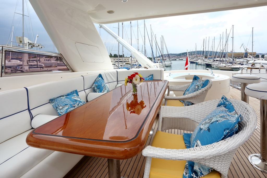 Motor yacht LADY MARCELLE - Sundeck Dining