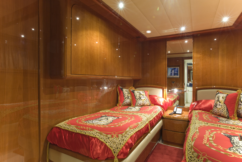 Motor yacht MAGIC DREAM -  Twin Cabin