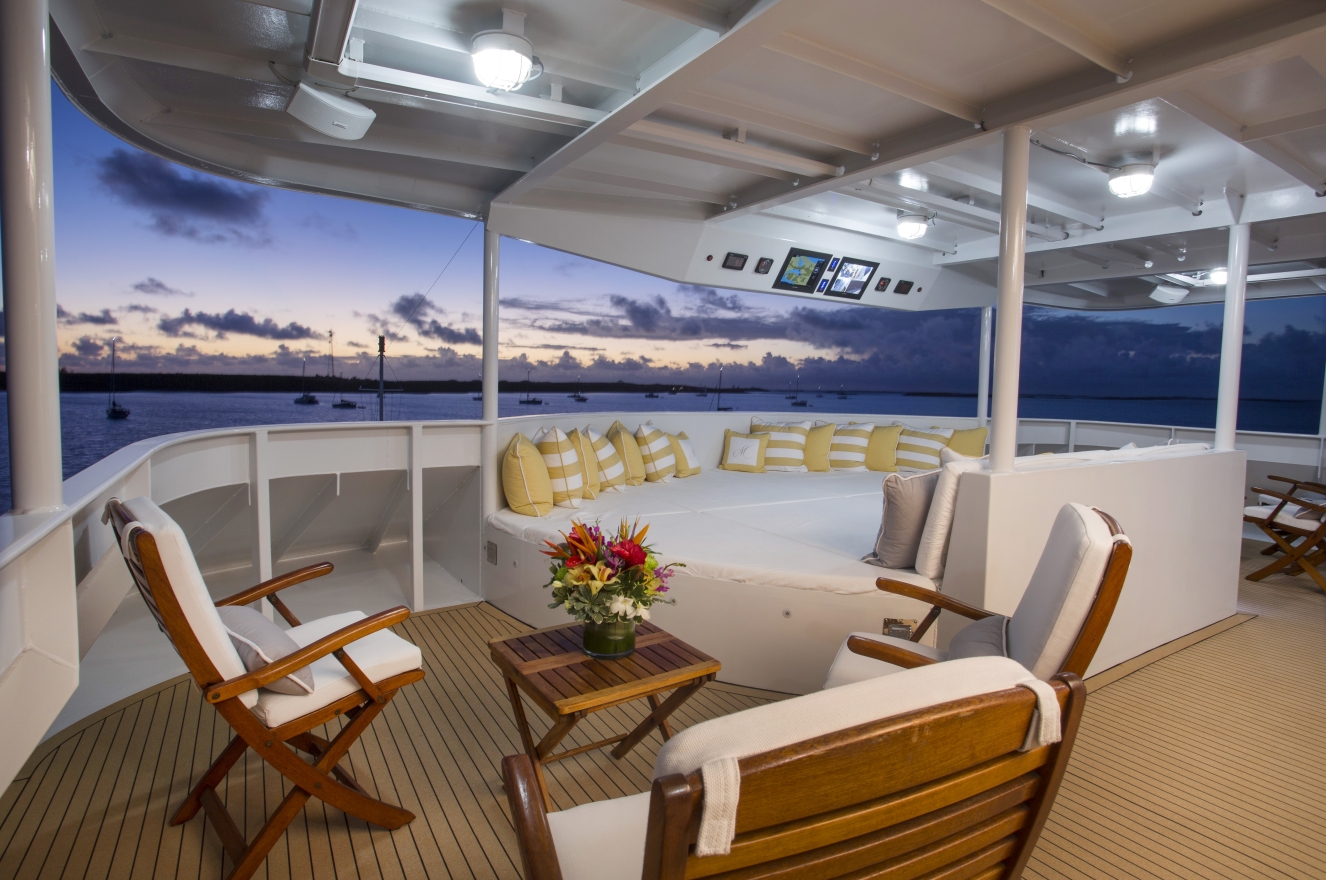 Motor yacht MARCATO - Sundeck seating and sunpads