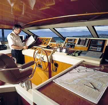 Motor yacht MERCEDES - Wheelhouse and Captain