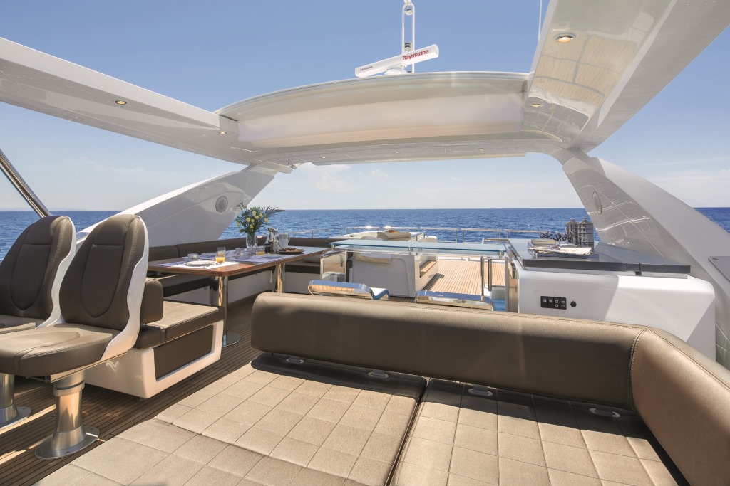 Motor yacht NORTH STAR - Sundeck looking Aft