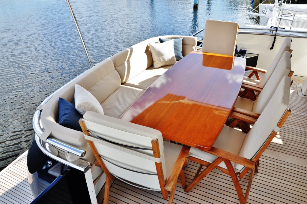 Motor yacht PARADISE -  Aft Deck Al Fresco Dining