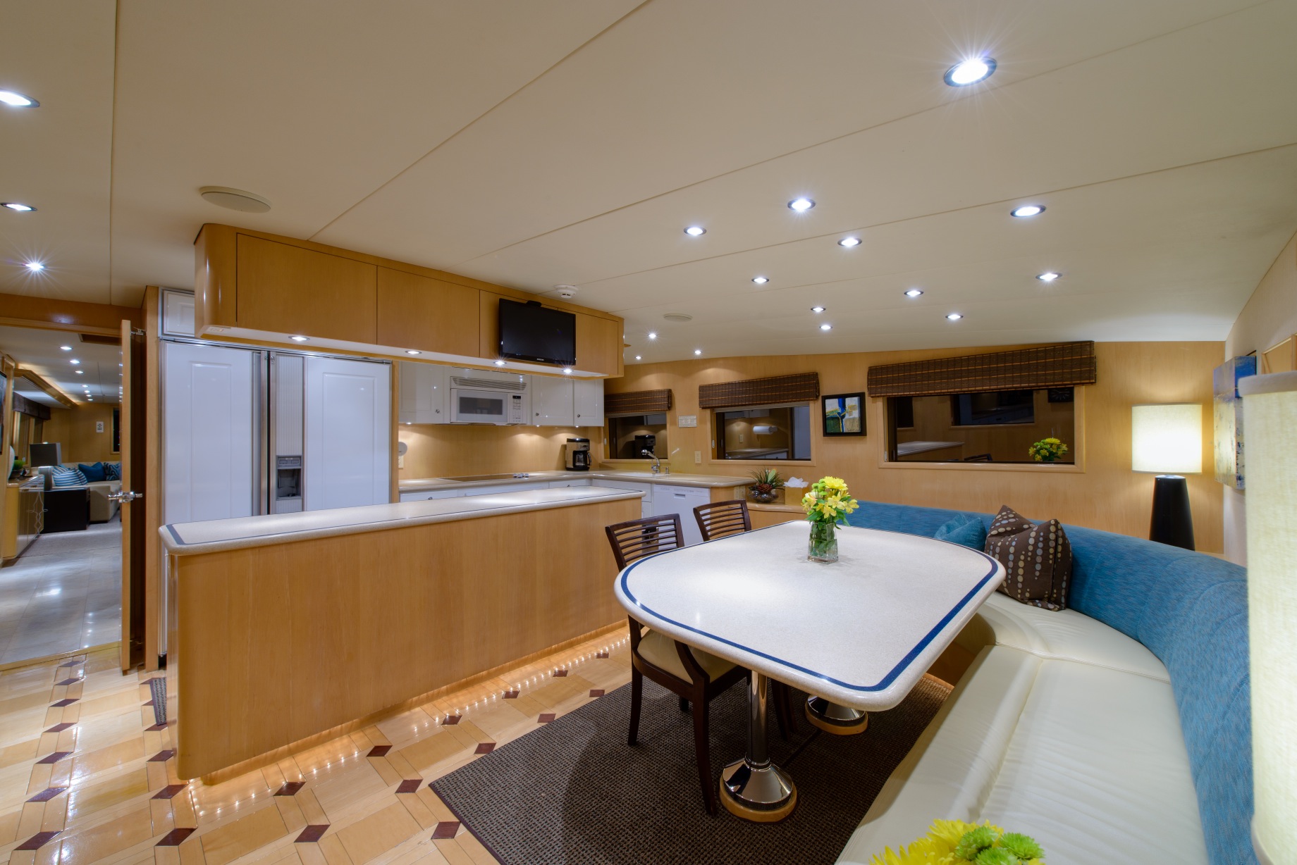 Motor yacht PERFECT LADY - Galley