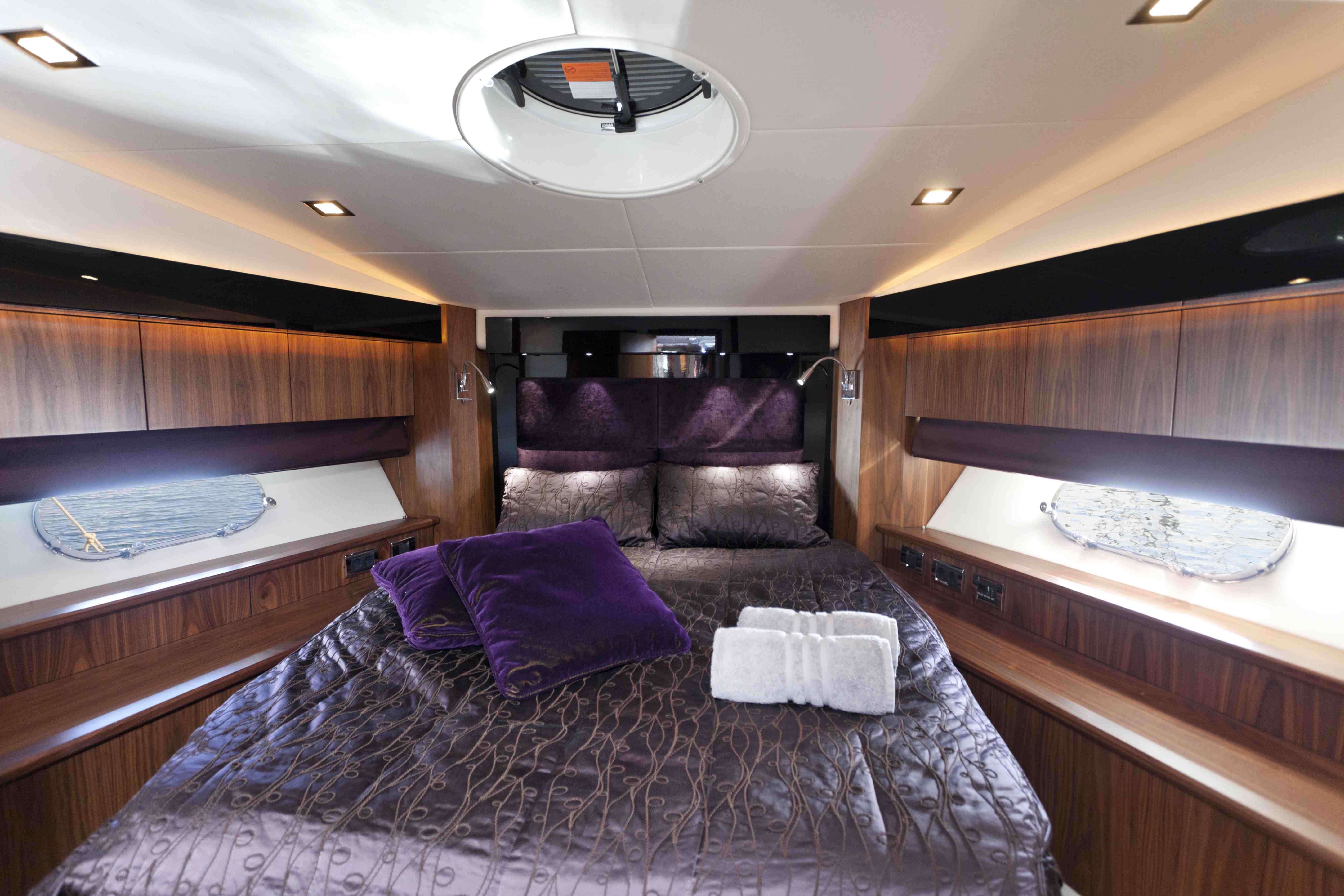 Motor yacht PULSAR - VIP Cabin