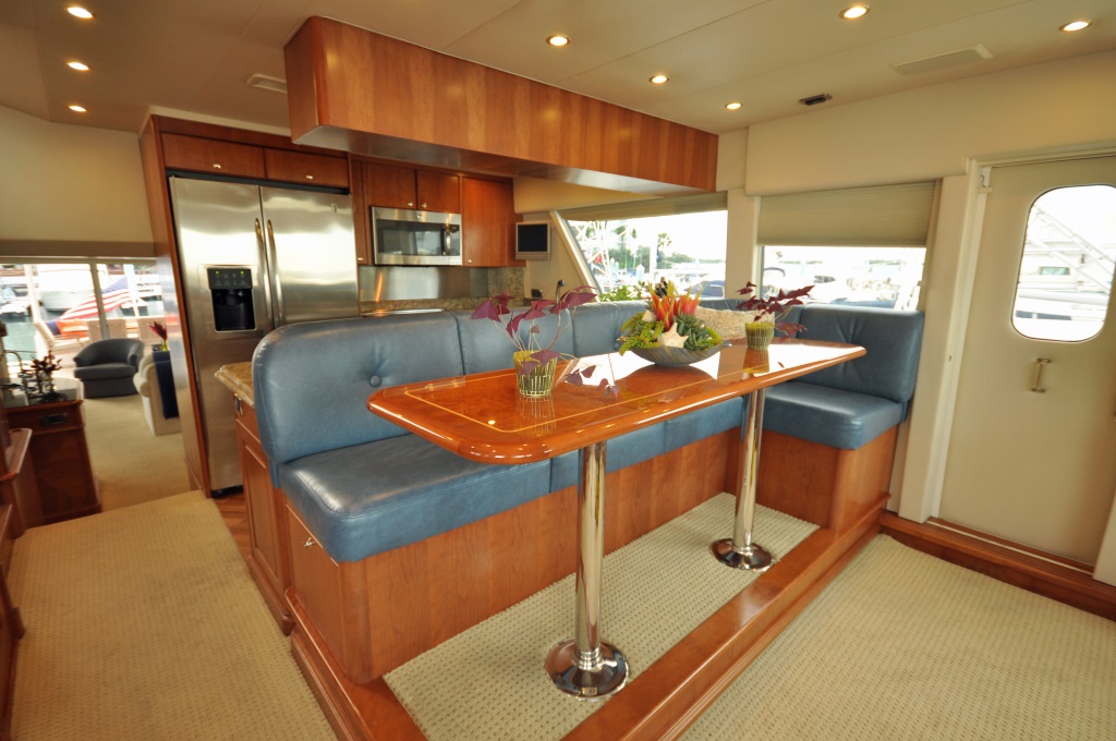 Motor yacht REFLECTIONS - Galley and Seating