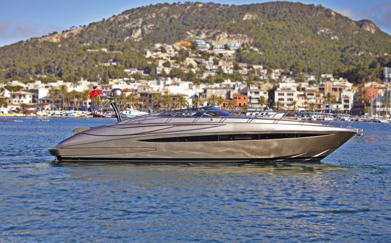 Motor yacht SAKURA - a Riva Rivale 52 yacht