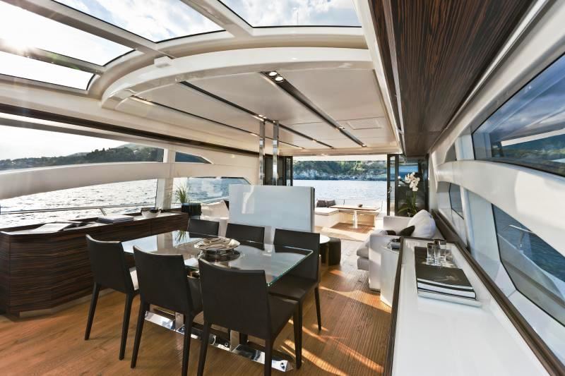 Motor yacht SCUDERIA -  Dining
