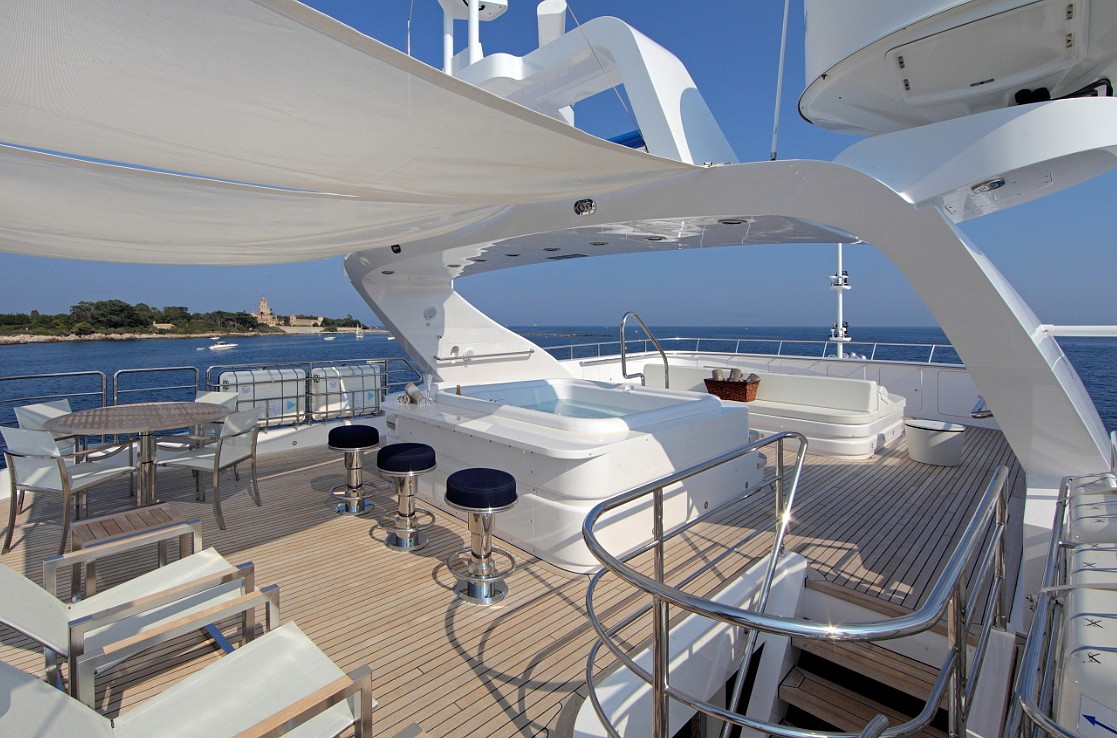 Motor yacht SEA SHELL -  Sun Deck
