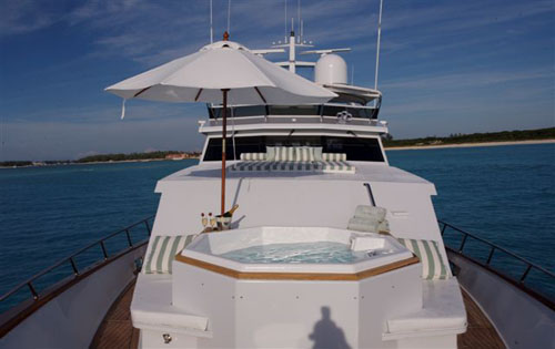 Motor yacht TRILOGY -  Foredeck Spa Pool 2