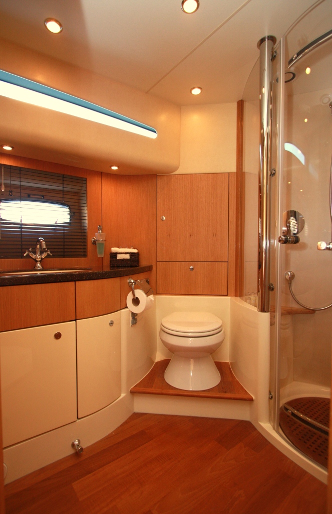 Motor yacht WAVE -  Bathroom 2