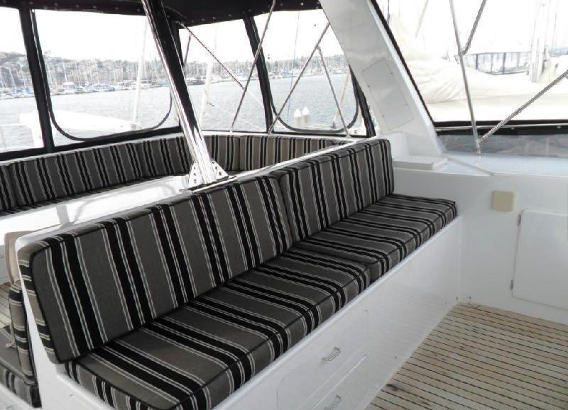 Motor yacht ZIA -  Flybridge Seating