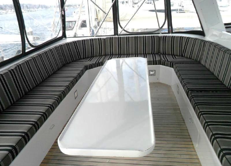 Motor yacht ZIA -  Upper deck Dining