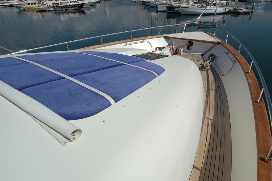 NEVER ONE - Foredeck sunpads